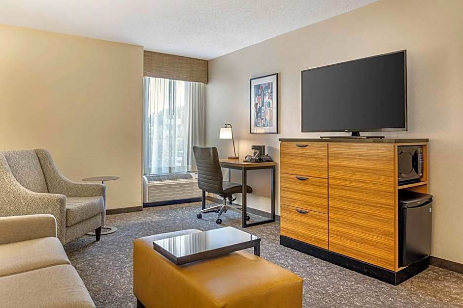 DRURY INN & SUITES ST LOUIS SOUTHWEST