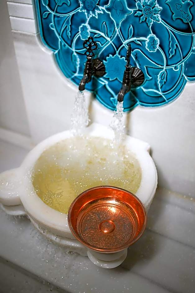 Almira Hotel Thermal Spa & Convention Center