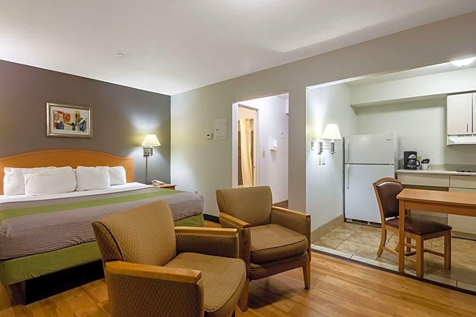 Blue Bonnet Suites -Lubbock, TX - Medical Center