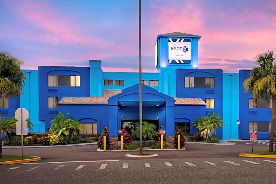 SPOT X Hotel Tampa - Wesley Chapel by The Red Collection