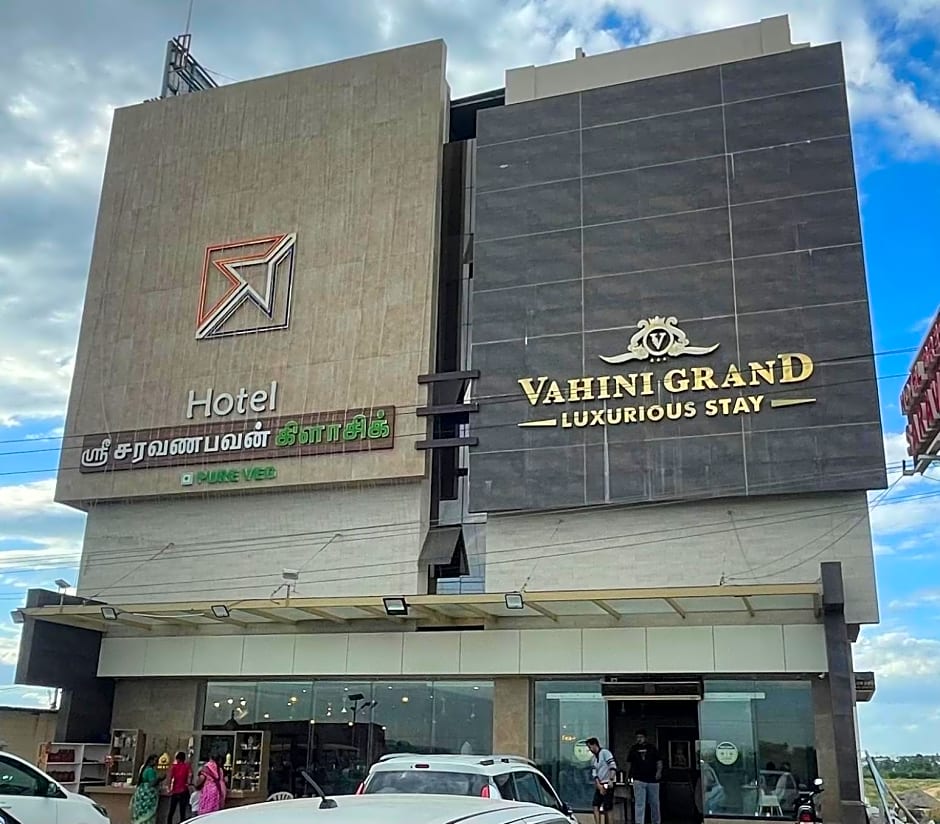 HOTEL VAHINI GRAND