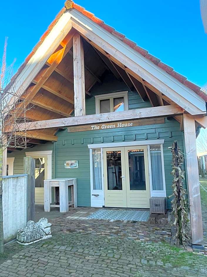 Ride by the Sea Guesthouse