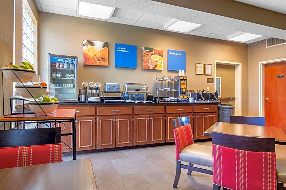 Comfort Inn & Suites Lagrange