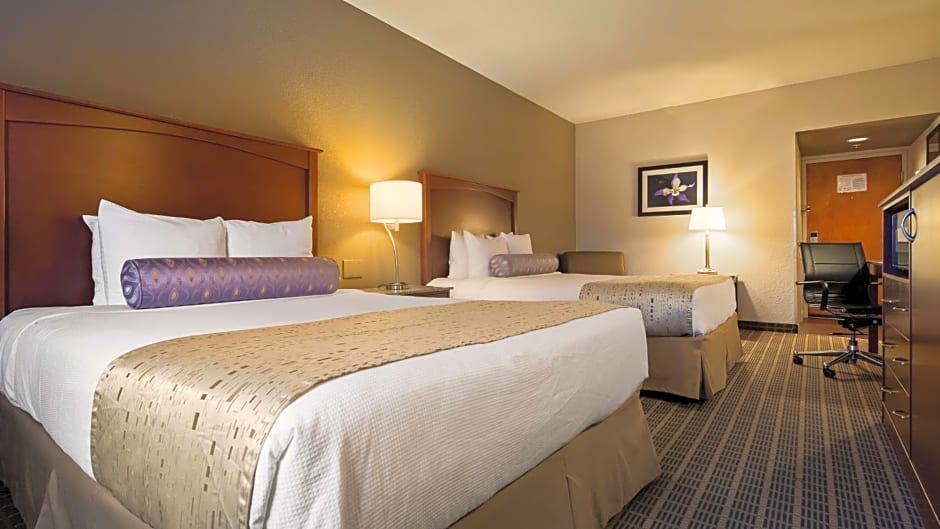 Best Western Plus Peak Vista Inn & Suites