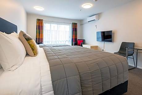 Standard Studio with Shower