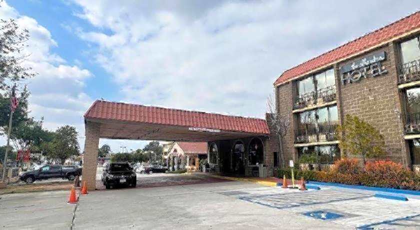 Alhambra Hotel