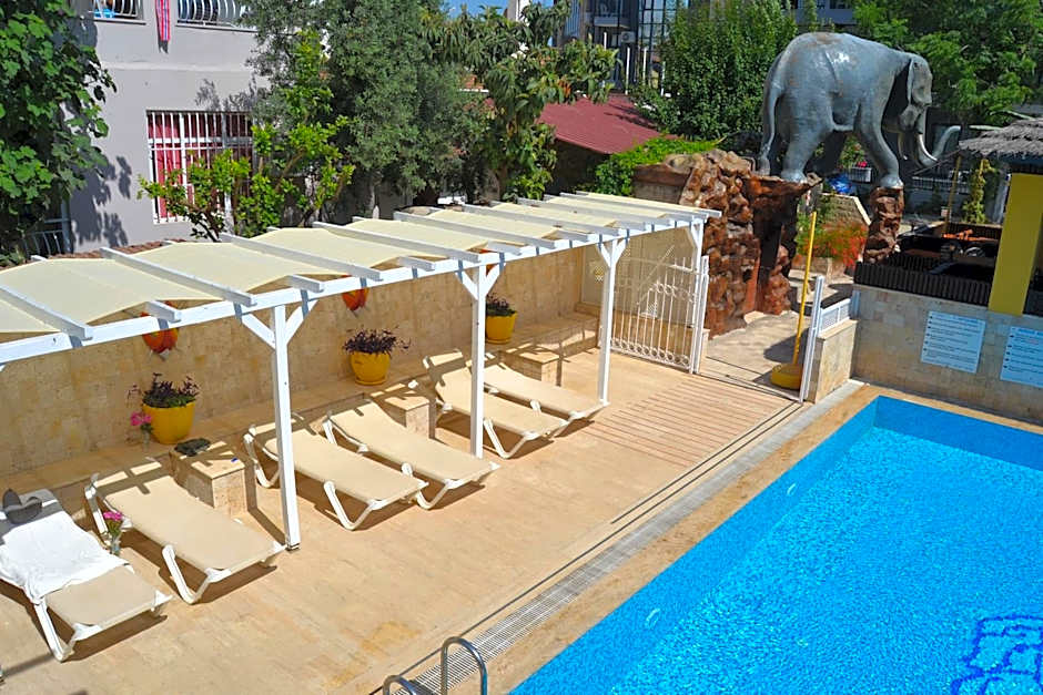 Safari Suit N-17 big apart