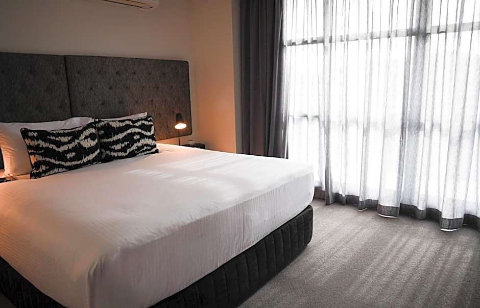 Avenue Hotel Canberra