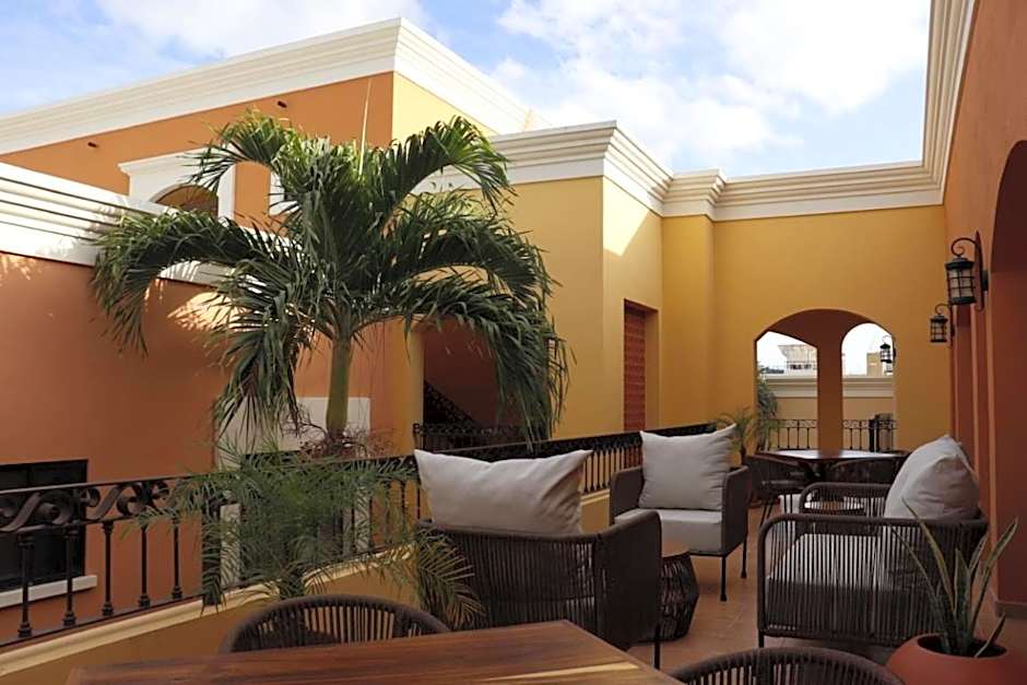 HOTEL COLLI