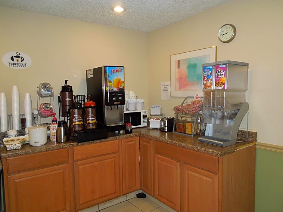 Super 8 by Wyndham Harrisonburg