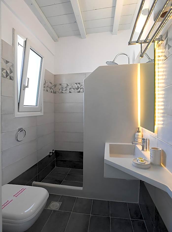 Nostos Beachfront Apartments & Studios