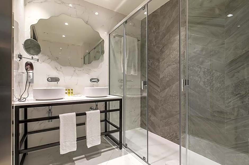 Eurostars Puerta Real