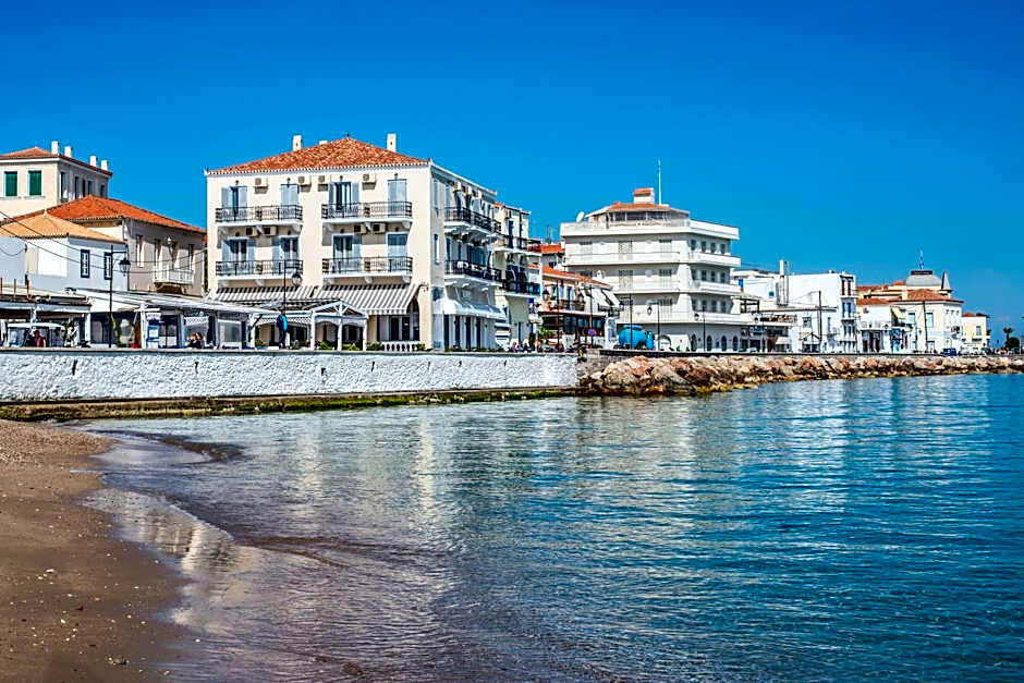 Klimis Hotel