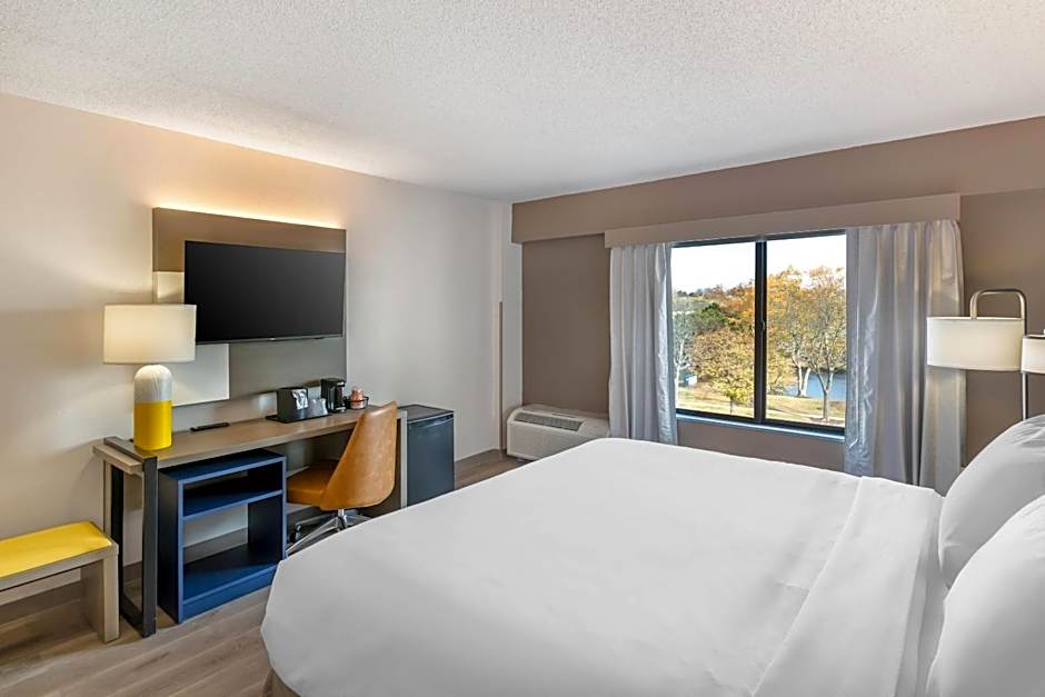 Comfort Inn & Suites Arlington Heights - Buffalo Grove