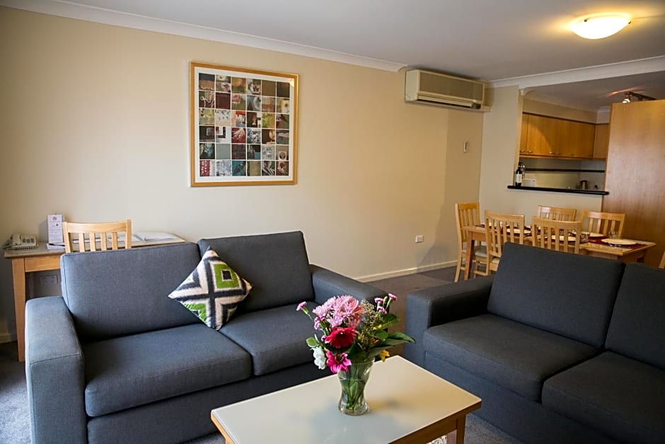 Mounts Bay Waters Apartment Hotel