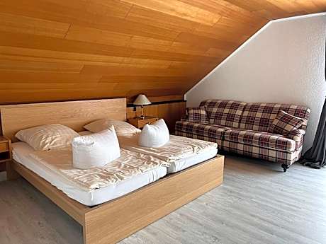 Large Twin Room
