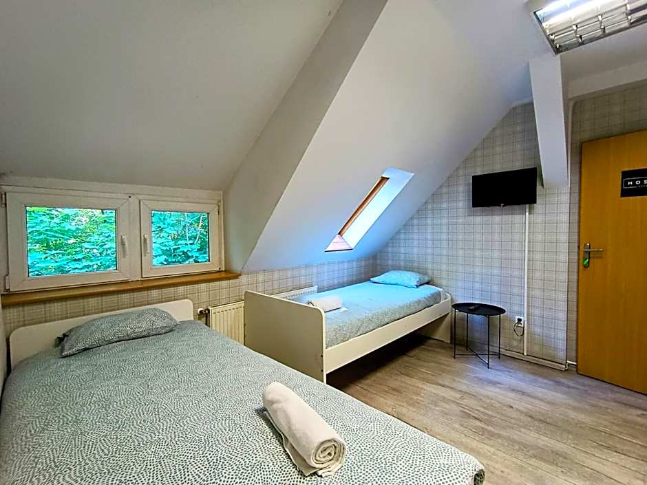 Fitness Hostel - darmowy parking