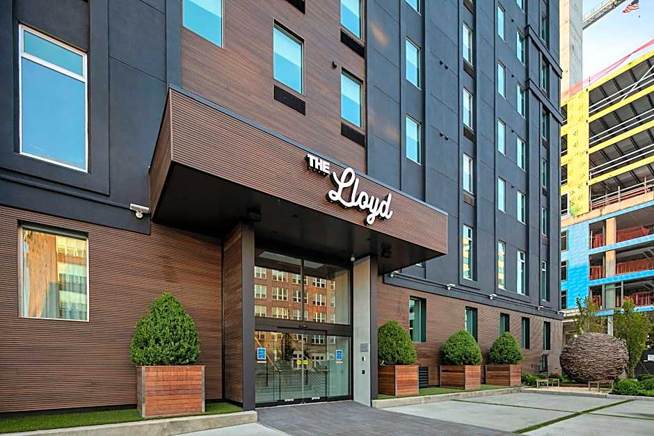 The Lloyd Stamford, Tapestry Collection By Hilton