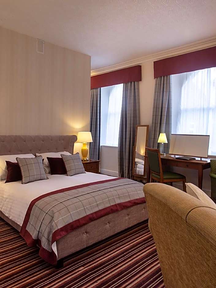 Photo 1 of 7 of Double room-King-Ensuite-Feature Bed