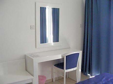 One- Bedroom with Terrace - Salamina