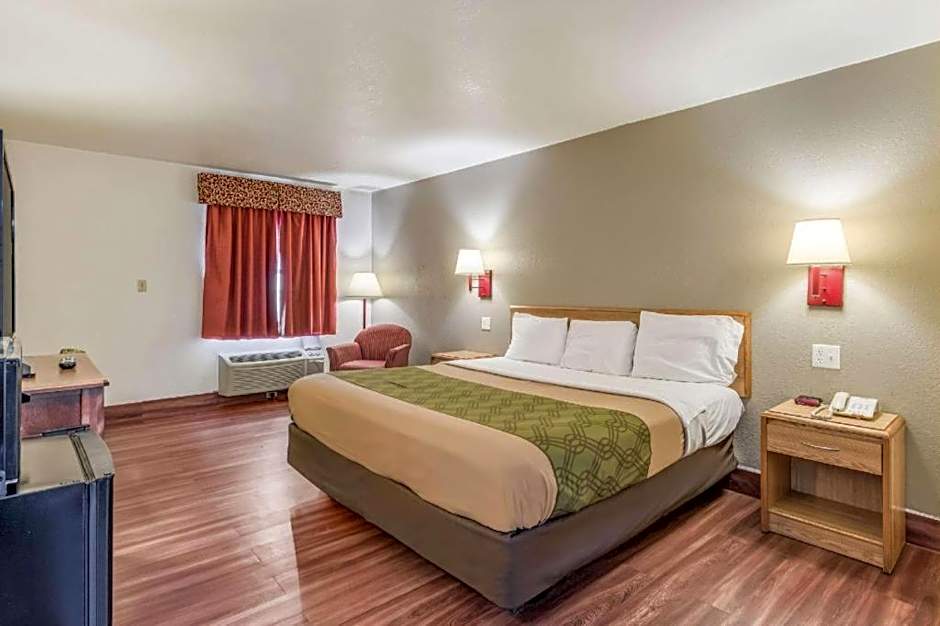 Econo Lodge Truman Inn