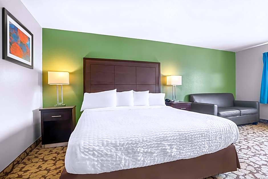SureStay Plus Hotel by Best Western Bettendorf