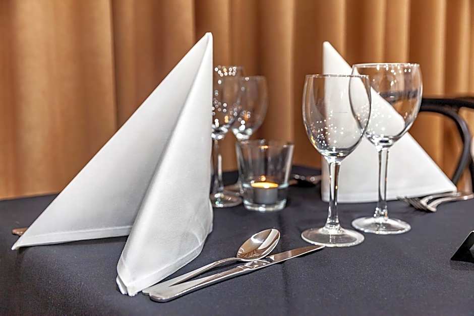 Eastgate on the Range Motel