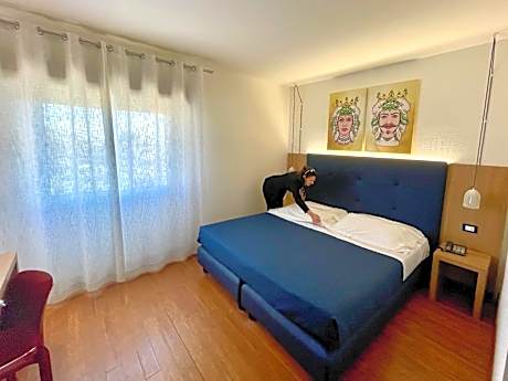 Classic Double Room with City View