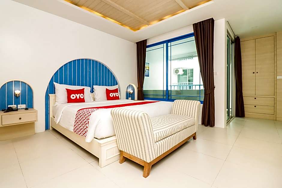 Costa Village Jacuzzi Bangsaray