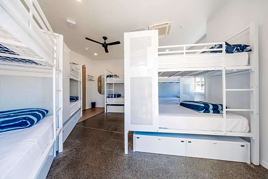 Maze Backpackers - Gold Coast