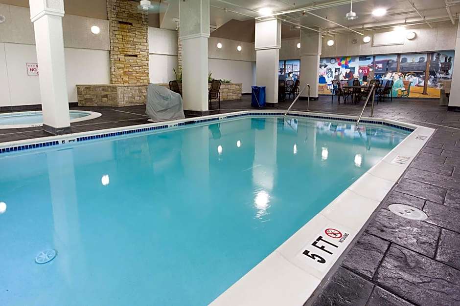 Drury Inn & Suites St. Louis Union Station