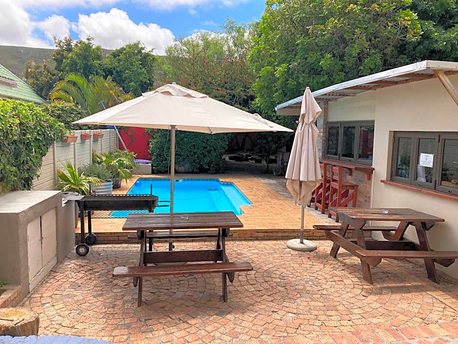 Hermanus Backpackers & Budget Accommodation