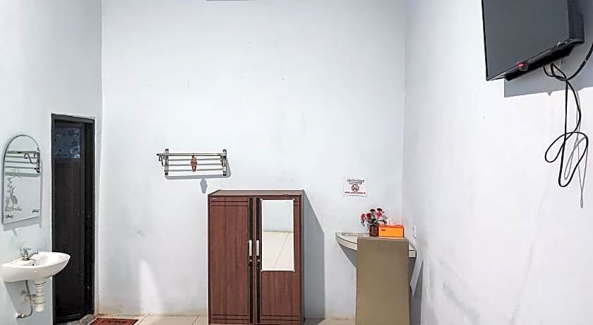 RedDoorz @ Hotel Bersaudara Bungo