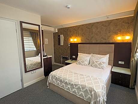Standard - 1 Double Bed