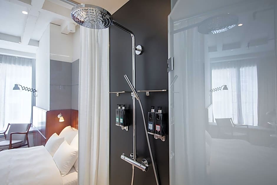 Ruby Lilly Hotel Munich