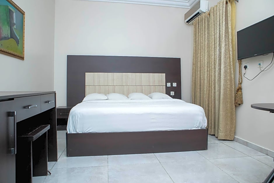 Meritz Hotels and Suites