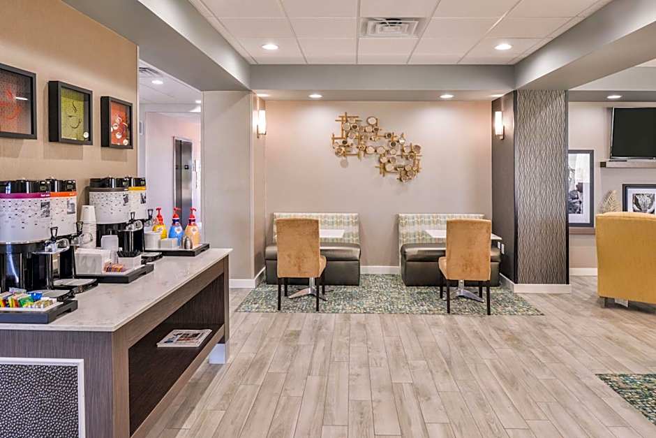 Hampton Inn By Hilton Emporia, KS