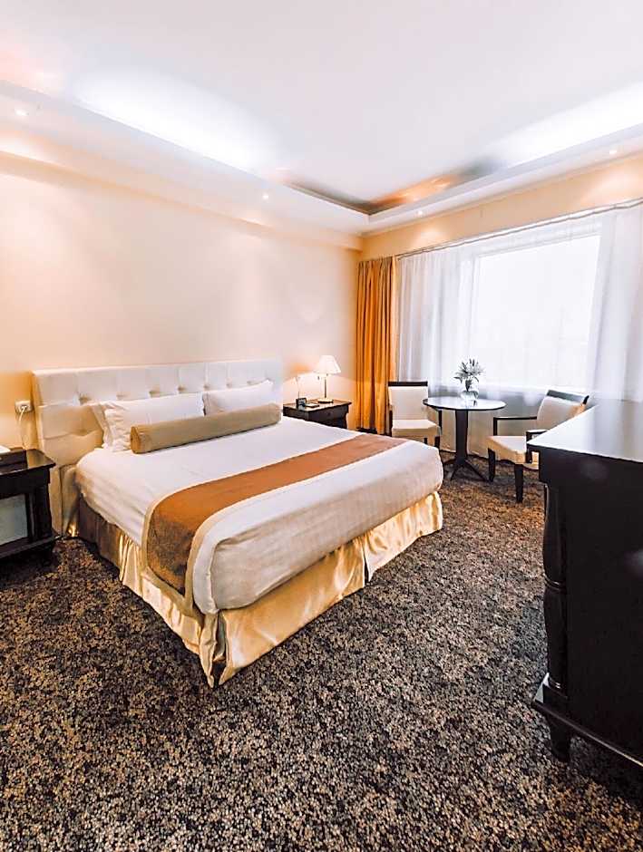 Chinggis Khaan Hotel