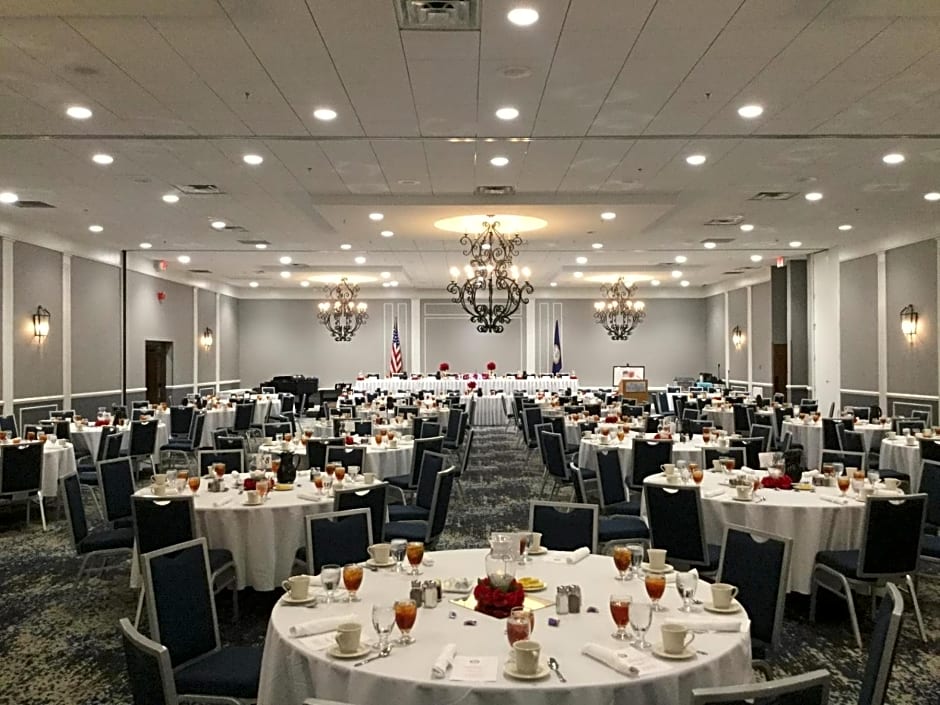 Fort Magruder Hotel, Trademark Collection by Wyndham
