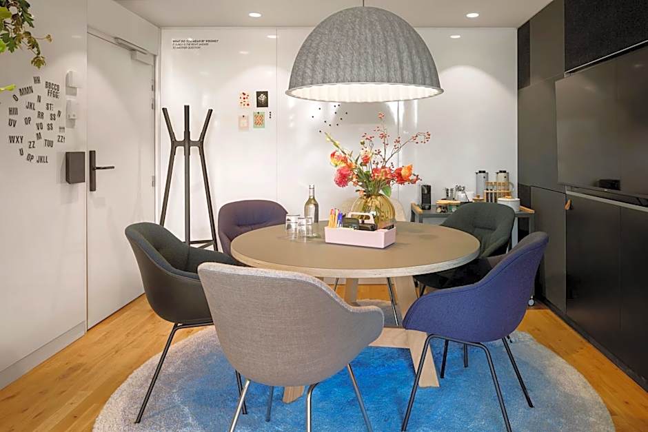 Zoku Paris