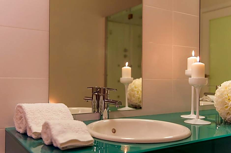 Vinyl M Hotel - Adults Only