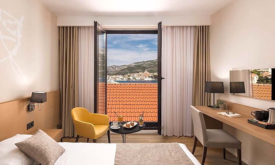 Photo 1 of 8 of Standard Double Room Sea Side