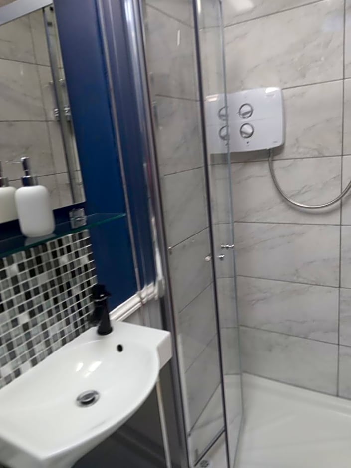 Tess's Guest House R95K6N1 This Property is unsuitable for children under 12 years old