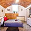 UNDERGROUND Jacuzzi Rooms