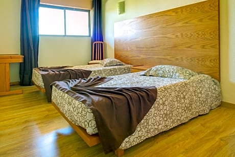 Superior One-Bedroom Apartment