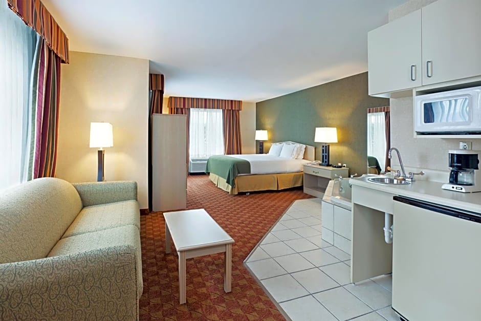 Holiday Inn Express Hotel & Suites Corbin