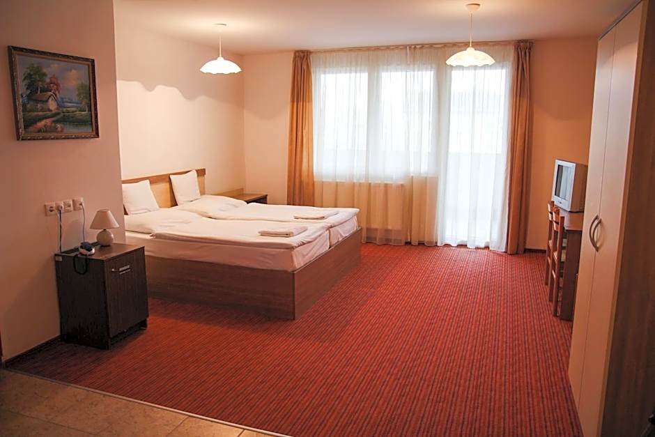 Silver Hotel Budapest City Center