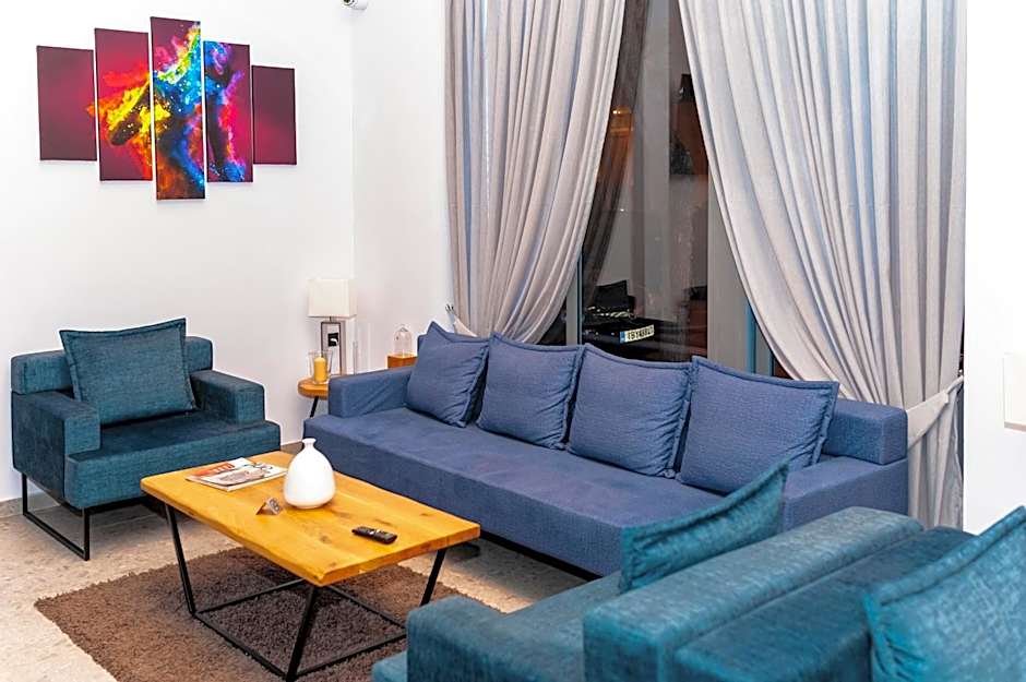 Meni Hotel & Apartments UNDER NEW MANAGEMENT