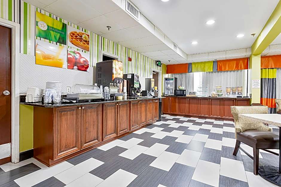 Quality Inn Prattville I-65