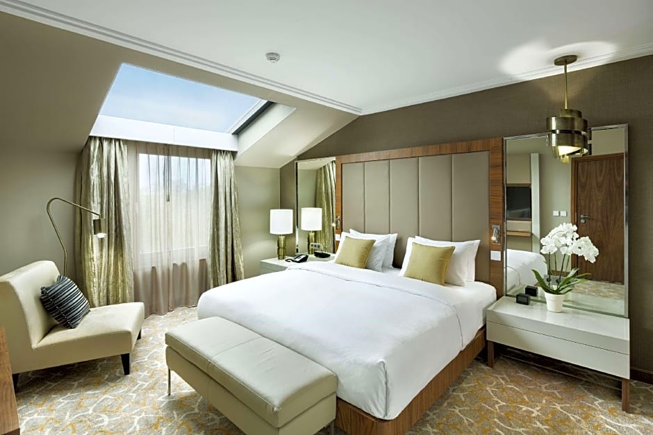 Photo 1 of 3 of Presidential Suite